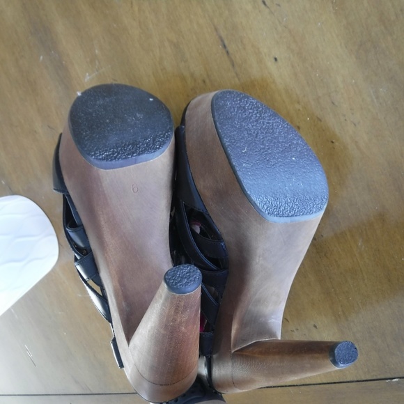 Guess Strappy Wooden Platform heels 6 - Picture 4 of 7